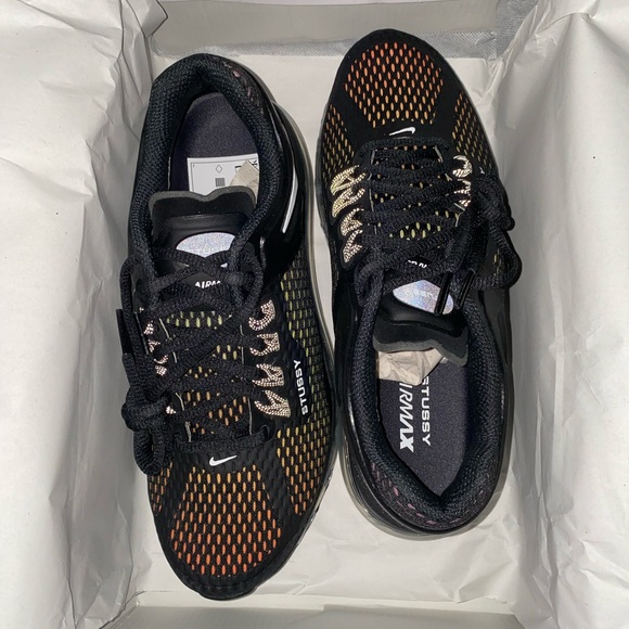 Women’s Nike Air Max 2013 Stussy Black (2022 Retro) - Picture 2 of 4